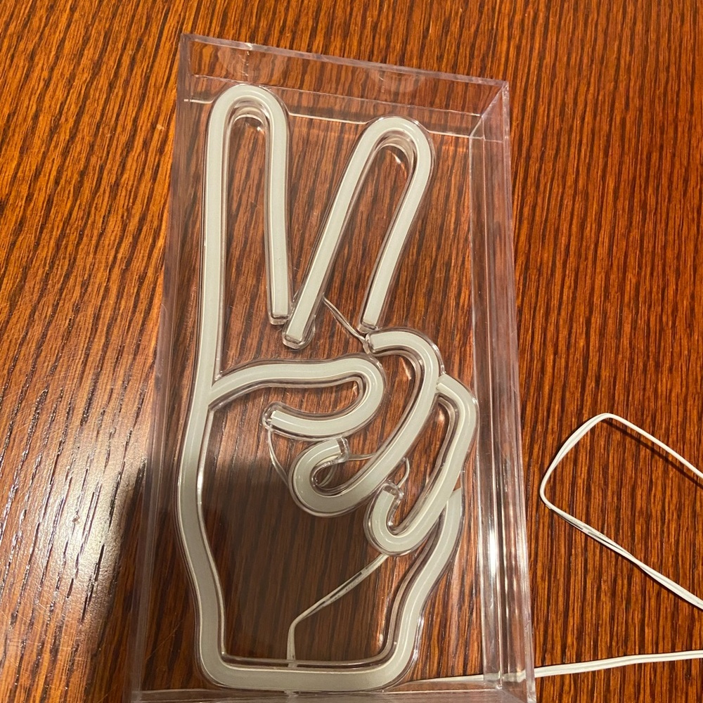 Peace sign light